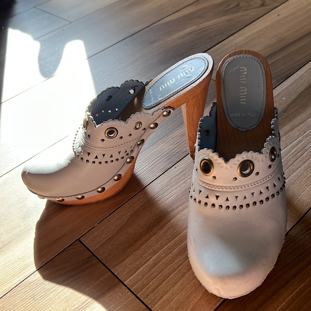 Mui mui clogs